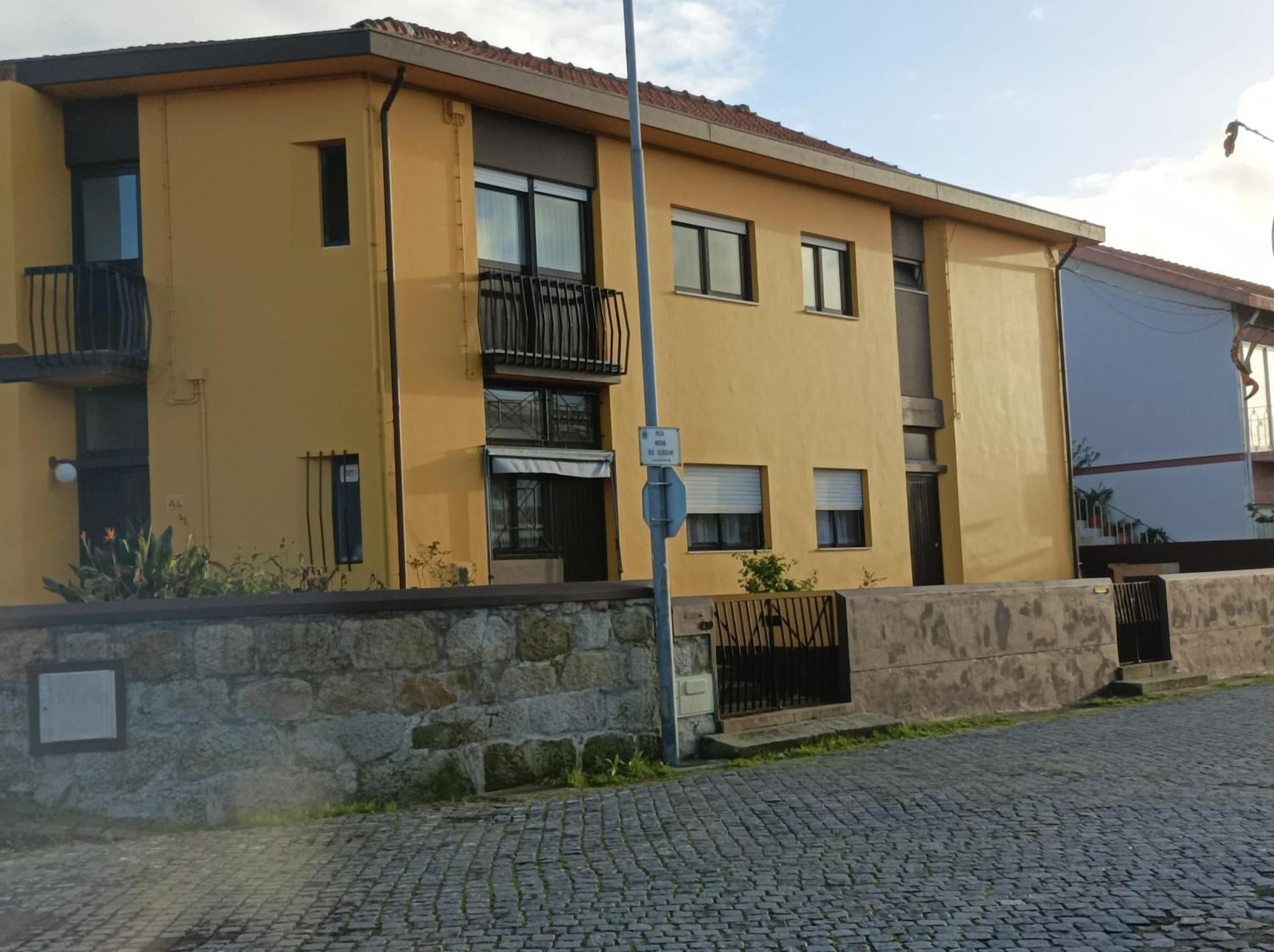 Yellow House Senhora da Hora Exterior foto