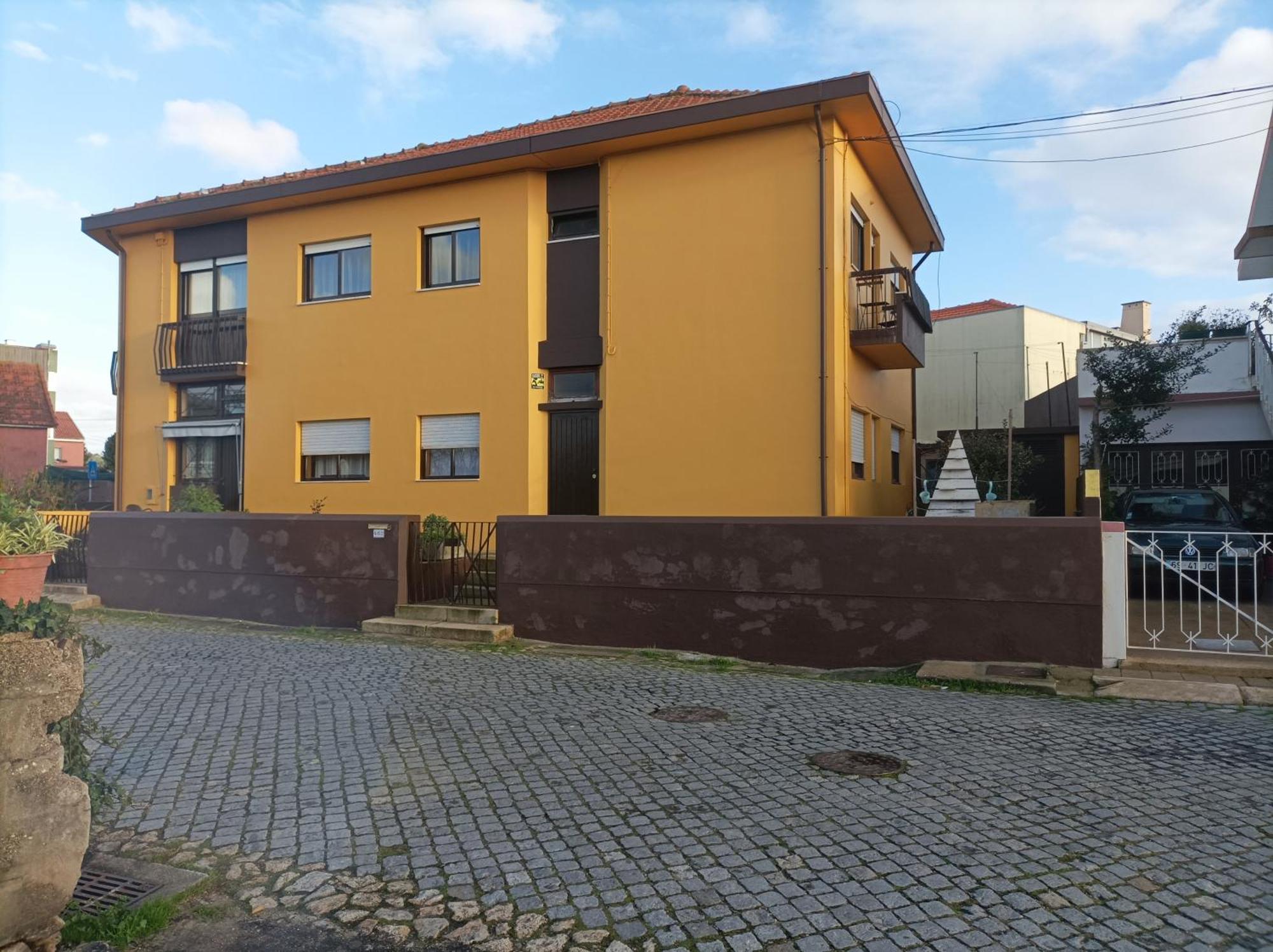 Yellow House Senhora da Hora Exterior foto